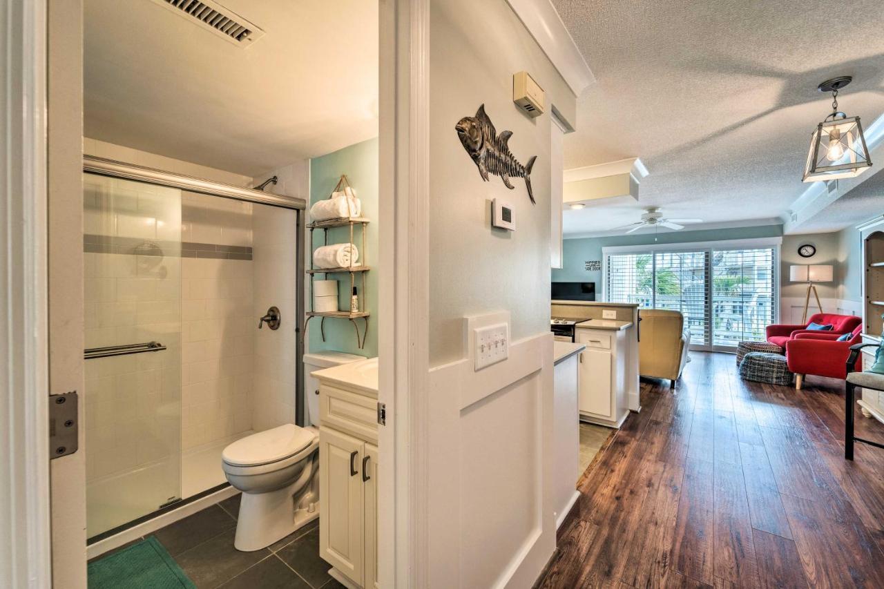 Bright Carolina Beach Condo - Walk To Shore! Экстерьер фото